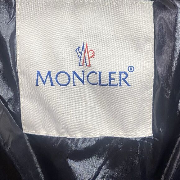 Moncler Blais Jacket Men’s 2 M Black Down Puffer Hooded Coat Winter F20911B54410 - Picture 9 of 16